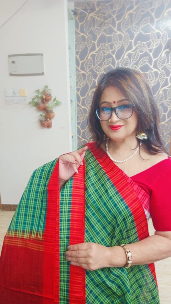 Desi Pure Mercerized Cotton Checks Saree for Women - Image 2